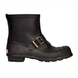 Hunter Black Boots with Gold Buckle w/Red Pouch Bundle